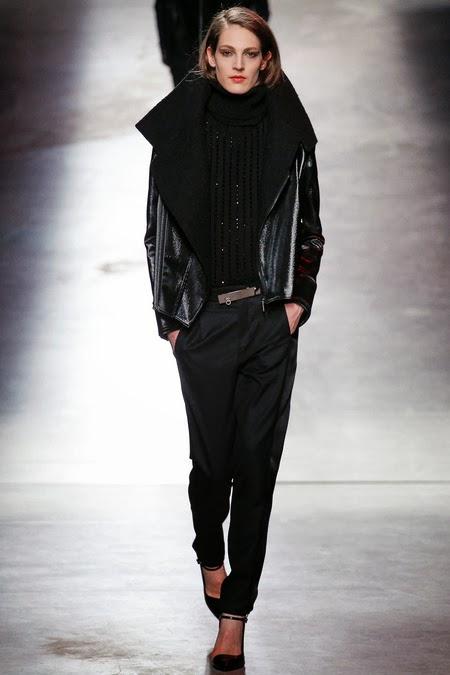 5 look : Le défilé automne/hiver Anthony Vaccarello... 5 look : Le défilé automne/hiver Anthony Vaccarello...