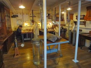 Laboratoire de l'Hirondelle II au Musée Océanographique de Monaco Laboratoire de l'Hirondelle II au Musée Océanographique de Monaco