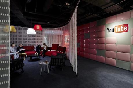 youtube office mori tower tokyo japan bureaux rouge internet studios 8 Les nouveaux bureaux de Youtube à Tokyo!