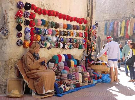 Stage de peinture au Maroc - croquis, pigments et tempera