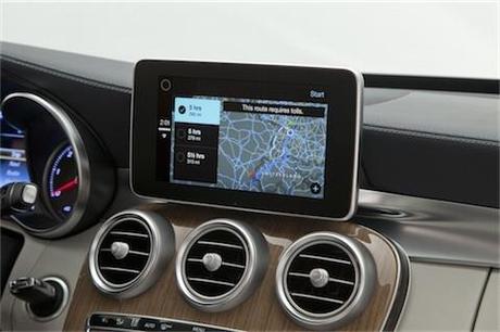 Mercedes présente à son tour le système embarqué d'Apple et son iPhone