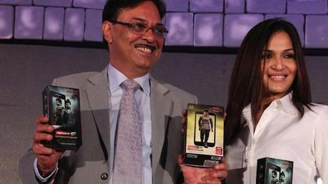 Karbonn Kochadaiiyaan series launch Un smartphone dual boot Android et Windows Phone en juin en Inde
