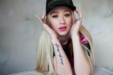 Iggy Azalea : dans les coulisses de son clip Iggy Azalea : dans les coulisses de son clip