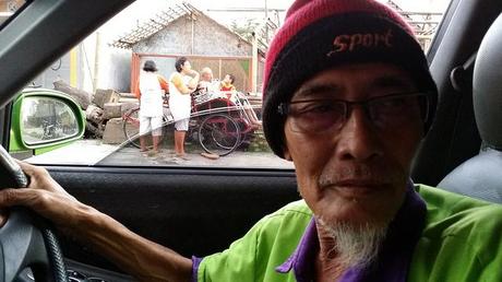 Chauffeur de Taxi - Yogyakarta - Indonésie - mars 2014
