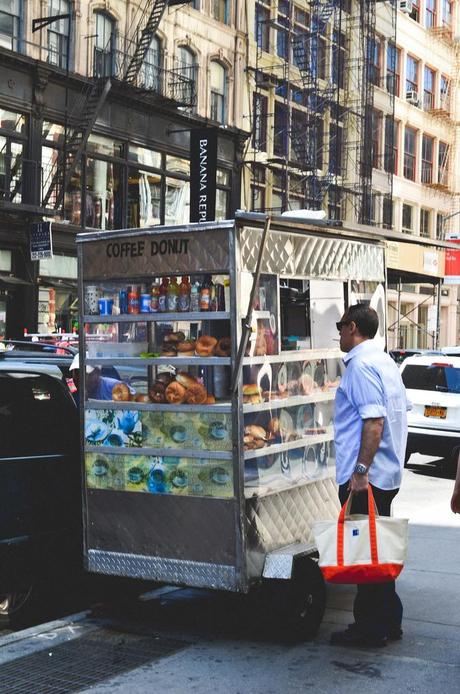 Hot dog cart