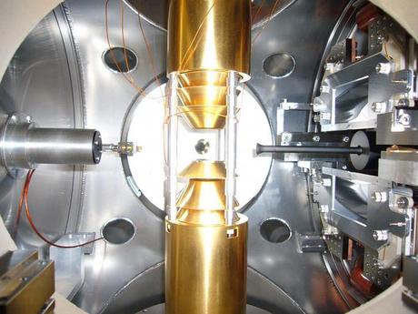 Inside the interaction chamber, facing the molecular beam. All the laser radiation enters from the left. The interaction point, where the X-ray pulses strike the molecules, is at the centre of the chamber. (Courtesy: Stephan Stern)