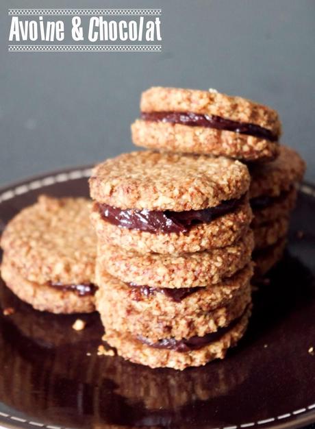 Biscuits à l'avoine fourrés au chocolat (sans œuf ni lait) Biscuits à l'avoine fourrés au chocolat (sans œuf ni lait)