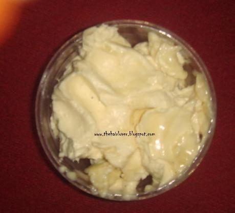 Mon beurre de cacao fouetté / Chantilly de cacao pour peau sèche Mon beurre de cacao fouetté / Chantilly de cacao pour peau sèche