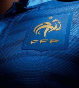 le logo et le maillot de l'équipe de France de football