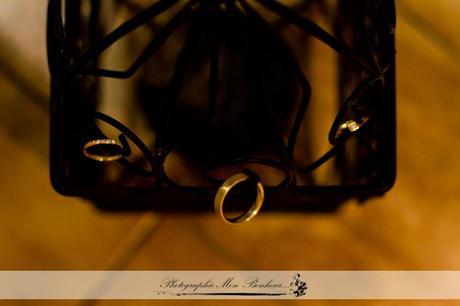 Photographe de mariage à Paris – Les préparatifs de la mariée – Mariage J+R cérémonie, coiffure, l'échange des alliances, la sortie de l'église, les bijoux, les parents des futurs mariés, les préparatifs de la mariée, maquillage, reportage mariage, robe de mariée, photographe de mariage à paris