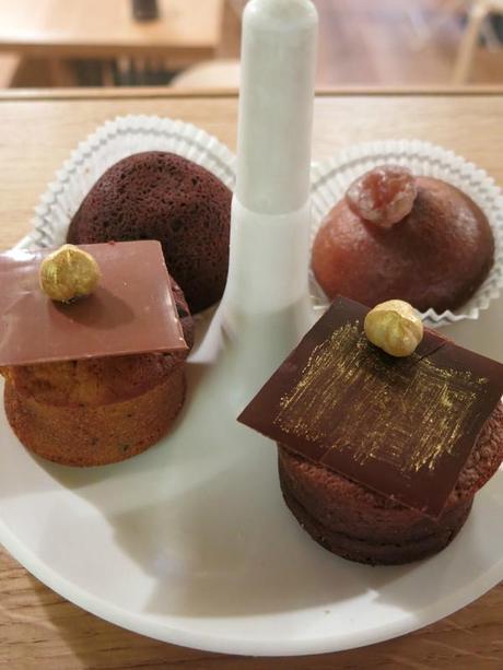 Chuuut ... SYLVAIN DEPUICHAFFRAY dévoile son tout nouvel espace Salon de Thé cosy IMG_2490