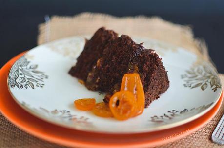Gâteau au chocolat noir, orange amère et kumquats confits Gâteau au chocolat, kumquat confit et orange amère