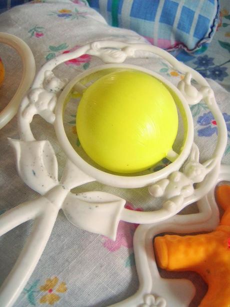 Les Hochets Vintages. Les Hochets Vintages.