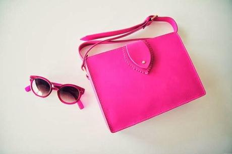 THINGS I LOVE #1 - RED & PINK THINGS I LOVE #1 - RED & PINK