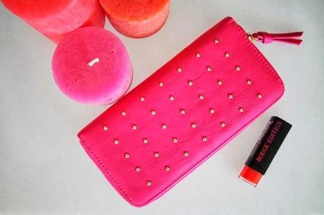 THINGS I LOVE #1 - RED & PINK THINGS I LOVE #1 - RED & PINK