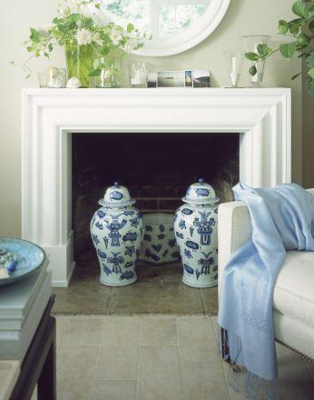 3 façons de décorer sa cheminée pour l’été! Cheminée - pots décoratifs