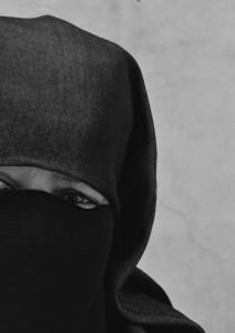 N 1 Image 34 212x300 Les femmes tunisiennes, ces inconnues de la révolution de Jasmin