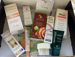 Be trousse et sa Lift & Beauty ... le plein de produits pour rester jeune et jolie ! Be trousse et sa Lift & Beauty ... le plein de produits pour rester jeune et jolie !