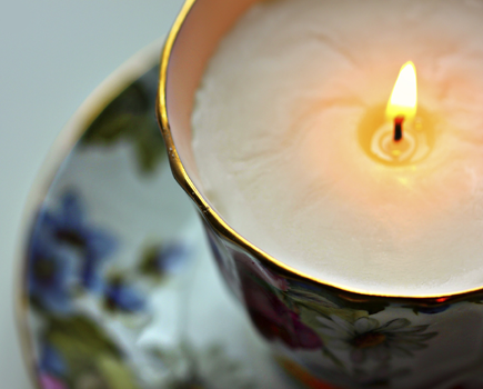 8 Inspiration DIY Déco-printemps Chandelles dans tasses vintage