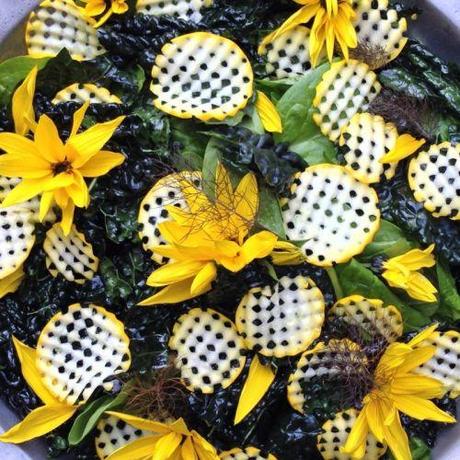 Food art with vegetables : des kaléidoscopes gourmands Massaged Dino Kale Salad