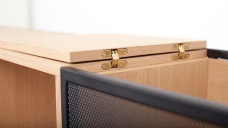 MIRAGE meuble de bois cerclé d’acier par le Studio Hekla MIRAGE meuble de bois cerclé d’acier par le Studio Hekla