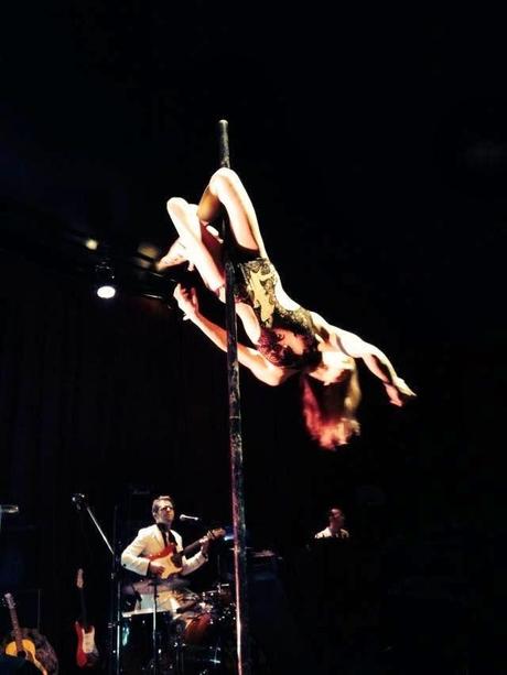 Le Cabaret Électrique du Cirque Électrique Le Cabaret Électrique du Cirque Électrique