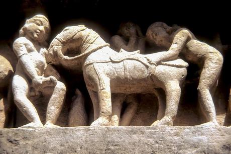 J166 - Khajuraho : les scandaleux temples de l'amour