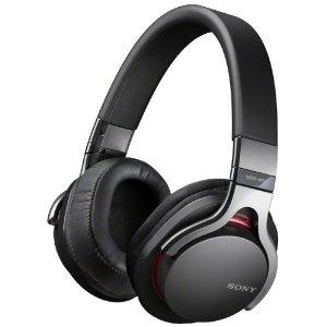 Quels sont les 5 meilleurs casque audio pour iPad en 2014 Casque sans fil Sony MDR-1RBTLa musique en toute libertéNe soyez pas si attaché à votre lecteur de musique. Avec la compatibilité Bluetooth 3.0 et la technologie NFC (communication en champ proche) intégrée, vous vous connectez sans fil en toute faci...