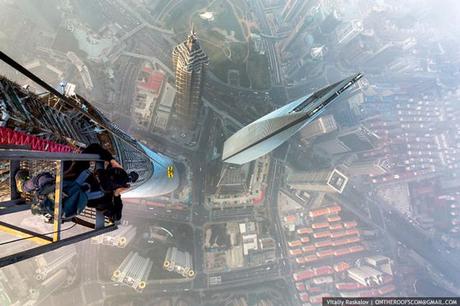 photos-from-shanghai-tower-climb-vitaliy-raskalov-6