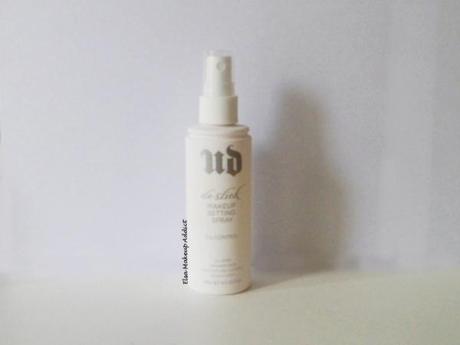 De-Slick d’Urban Decay : l’allié des peaux mixtes à grasses pour prolonger la tenue du maquillage Spray De-Slick - Urban Decay 3