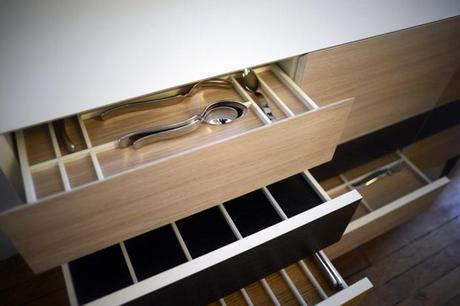 Cargot meuble à couverts par Amaury Poudray Cargot meuble à couverts par Amaury Poudray