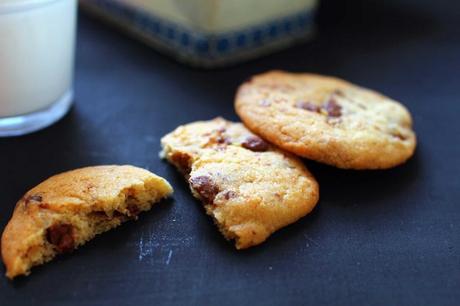cookies laura todd 1024x682 Cookies aux pépites de beurre de cacahuète chocolat [inspiration Laura Todd]