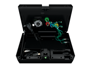 RAZER ATROX : le fighting stick qui rend beau Le Razer Atrox ouvert dévoile ses entrailles.