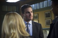 Arrow - S02E18 - Oliver, Diggle et Sara 