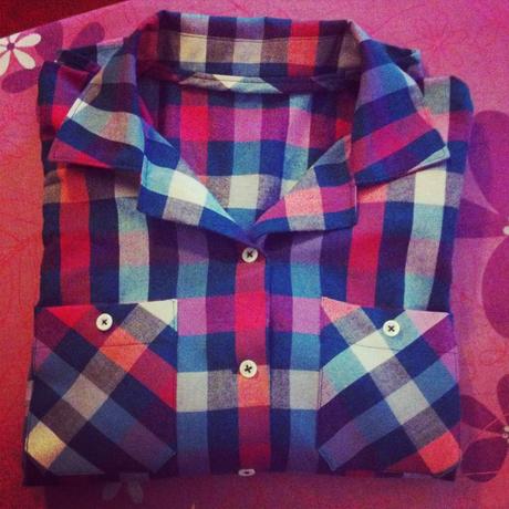 Bon voyage petite chemise ! J'espère qu'elle ira à ma sœurette <3 <3 <3