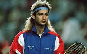 Le catogan, la solution capillaire des sportifs aux cheveux longs? aggassi