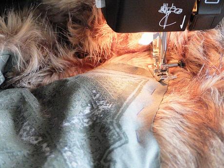 DIY Boho Faux fur :: Jennyfer x Le Monde est à Nous! boho fur DIY 7