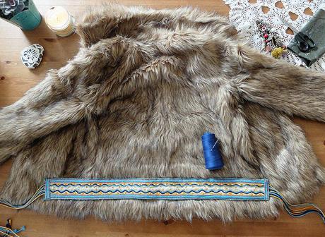 DIY Boho Faux fur :: Jennyfer x Le Monde est à Nous! boho fur DIY 4B