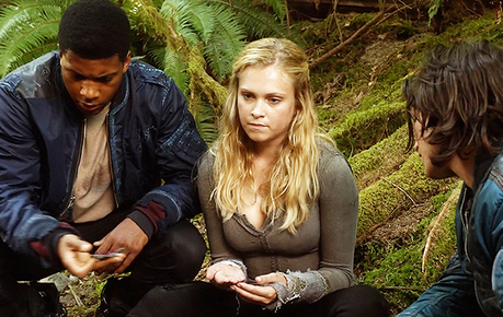 Les critiques // The 100 : Saison 1. Episode 3. Earth Kills. Les critiques // The 100 : Saison 1. Episode 3. Earth Kills.