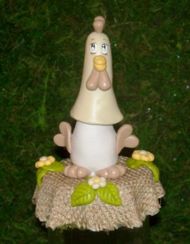 Pot avec p'tite poule DSCN6573