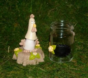 Pot avec p'tite poule DSCN6569