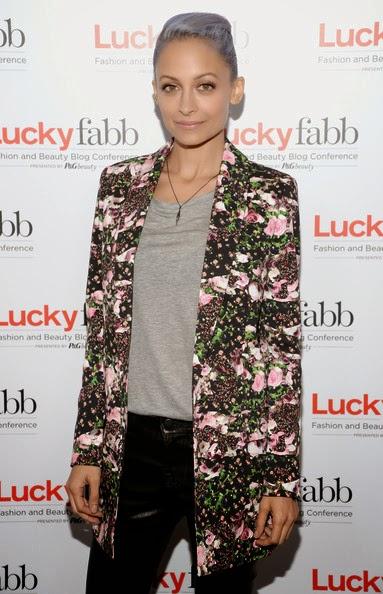 Le look dément de Nicole Richie lors du Lucky FABB... Le look dément de Nicole Richie lors du Lucky FABB...