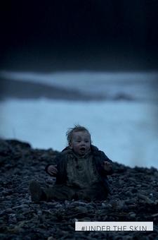 Under the skin : un large aperçu de l’ovni signé J. Glazer under-the-skin