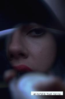 Under the skin : un large aperçu de l’ovni signé J. Glazer under-the-skin
