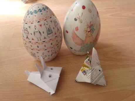 Préparer Pâques avec les enfants : des lapins en origami et des tee-shirt à colorier sergentmajor-paques-tee-shirt à colorier