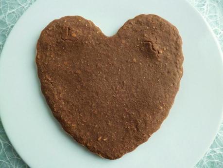 gâteau coeur hyperprotéiné chocolat et noix de coco aux 7 céréales et au sirop d'érable sans sucre (sans oeufs et sans beurre) P1130079