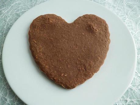 gâteau coeur hyperprotéiné chocolat et noix de coco aux 7 céréales et au sirop d'érable sans sucre (sans oeufs et sans beurre) P1130066