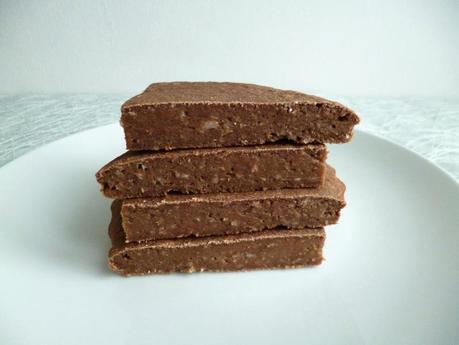 gâteau coeur hyperprotéiné chocolat et noix de coco aux 7 céréales et au sirop d'érable sans sucre (sans oeufs et sans beurre) P1130090