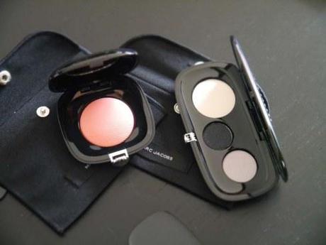 Marc Jacobs Beauty enfin disponible dans les Sephora… Et chez moi ! (*tuto make up 10*) Marc Jacobs beauty disponible chez Sephora et chez moi (*tuto make up 10*) (1)