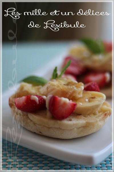 ~Pizza fraises, bananes et chocolat blanc~ ~Pizza fraises, bananes et chocolat blanc~